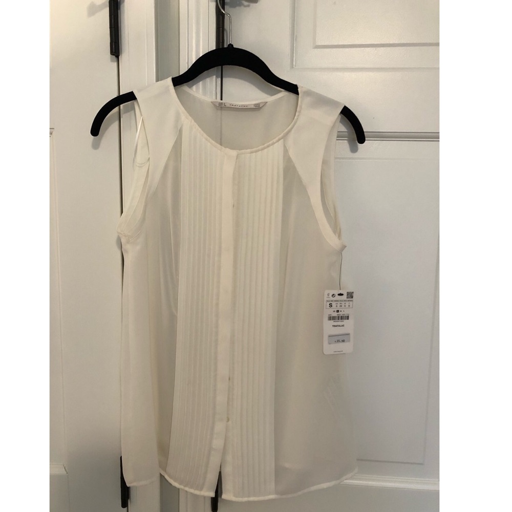 Sleeveless Chiffon Tuxedo Blouse